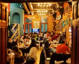 De vânzare Pub-Bar cu istoric de peste 13 ani - 100.000 EUR De vânzare Pub-Bar cu istoric de peste 13 ani