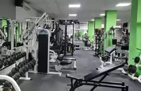 Sala de Fitness complet echipată Sala de Fitness complet echipată