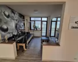 Studio de pilates si masaj activ, complet echipat - 66.000 EUR Studio de pilates si masaj activ, complet echipat